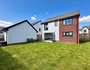 Photo 25- click for photo gallery